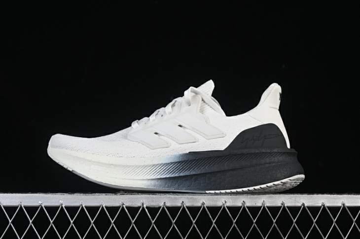 Picture of Adidas Ultraboost _SKUfw21791914978837617fw
